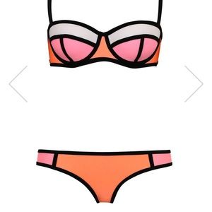 Women’s Triangl Bikin (Top + Bottom)